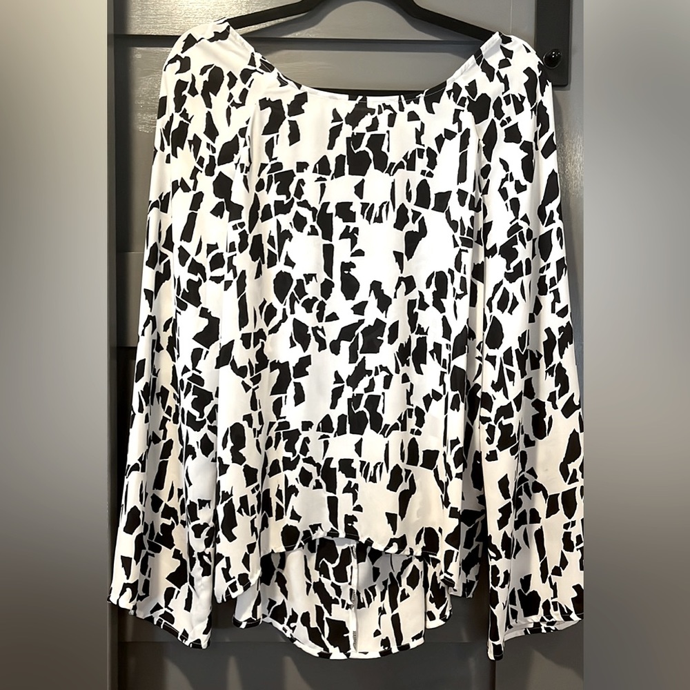 Leith open back blouse- size medium